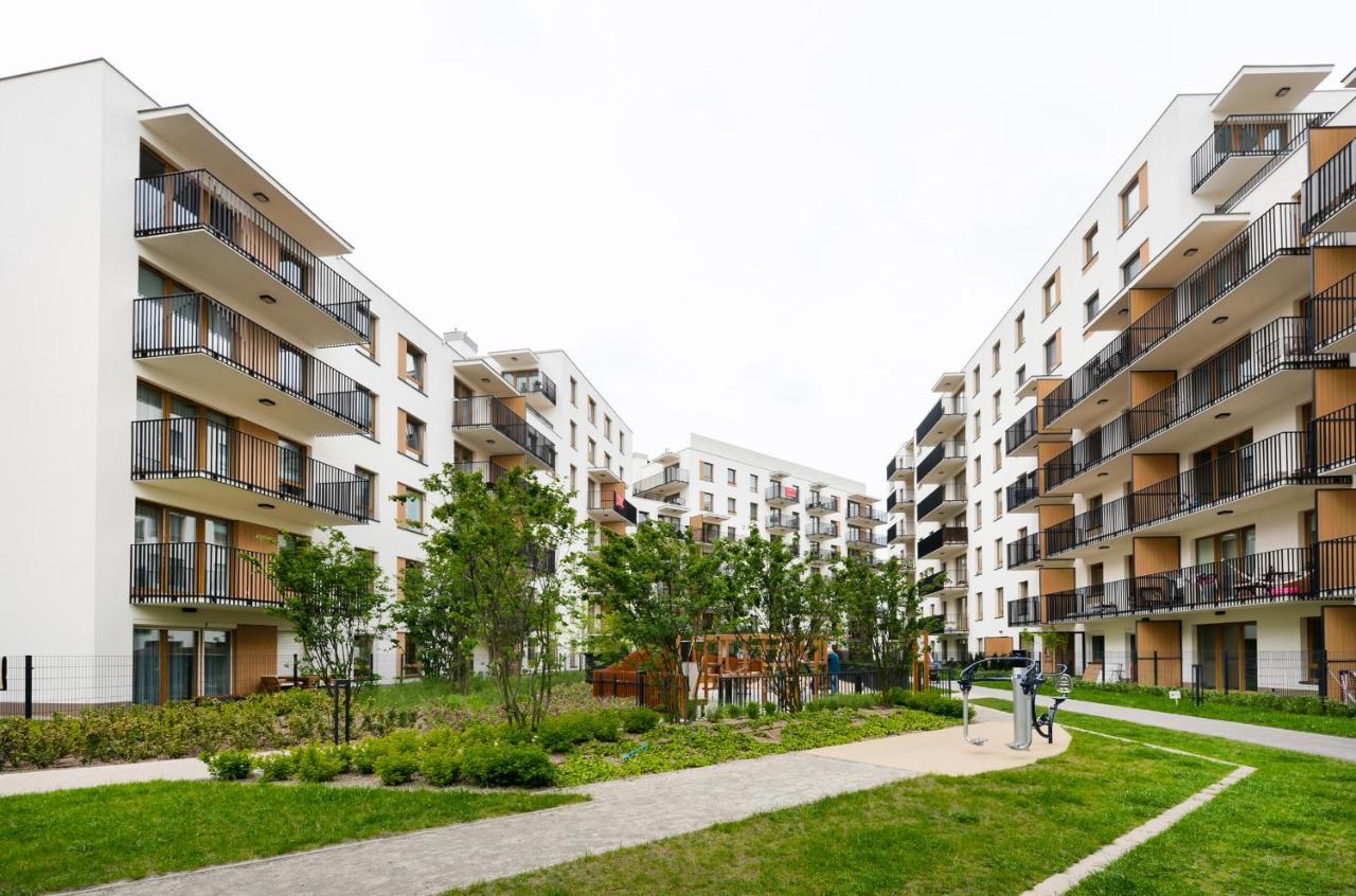 Wola Skwer Sunny Apartment Warsawa Bagian luar foto