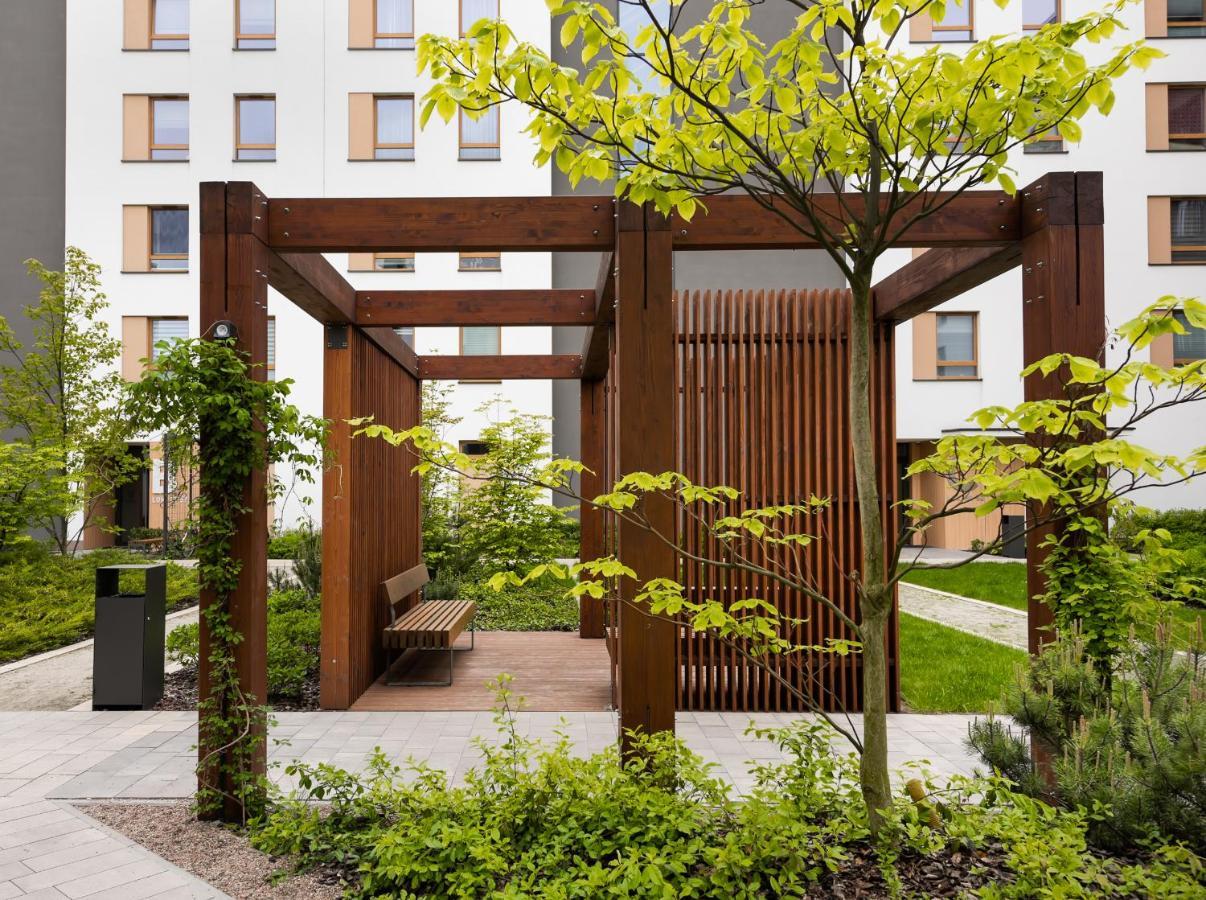 Wola Skwer Sunny Apartment Warsawa Bagian luar foto