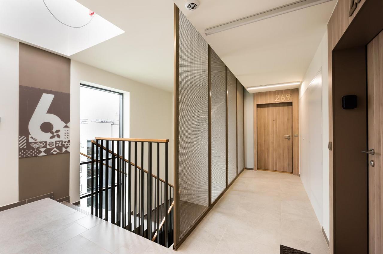 Wola Skwer Sunny Apartment Warsawa Bagian luar foto